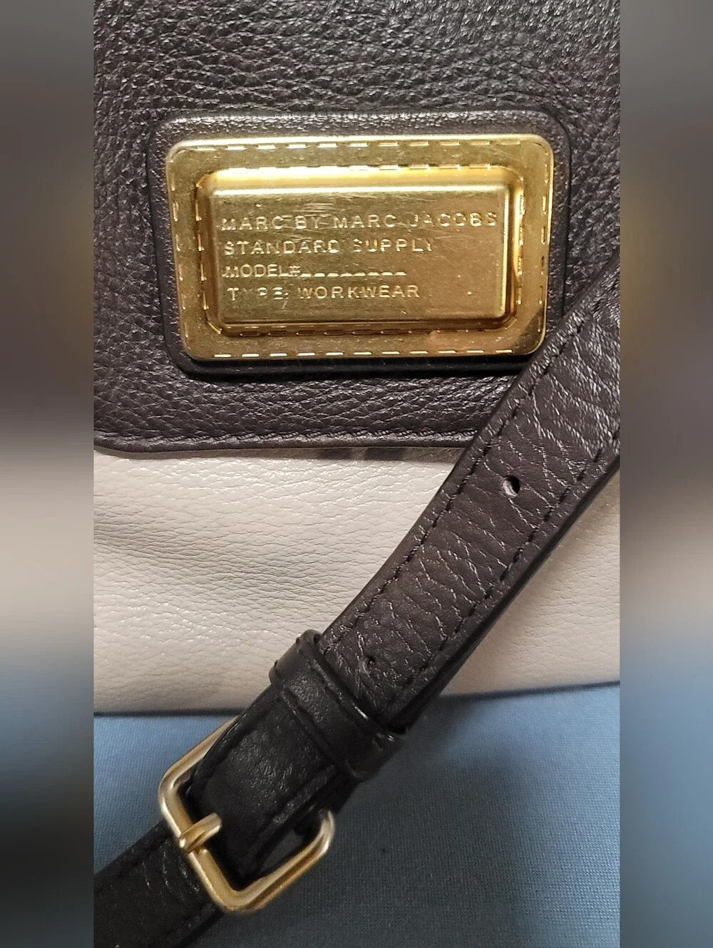 Marc by Marc Jacobs Taupe/Brown Pebbled Leather Shoulder/Crossbody Bag - Picture 7 of 16